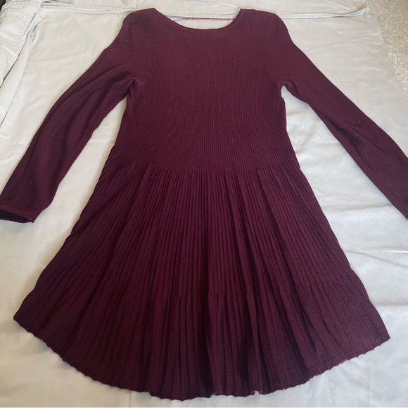 Light Weight Soft Knit TUNIC ~Wine ~Medium ~Macy's ~Hi-Lo Hem, Holiday, Romantic - Picture 2 of 11